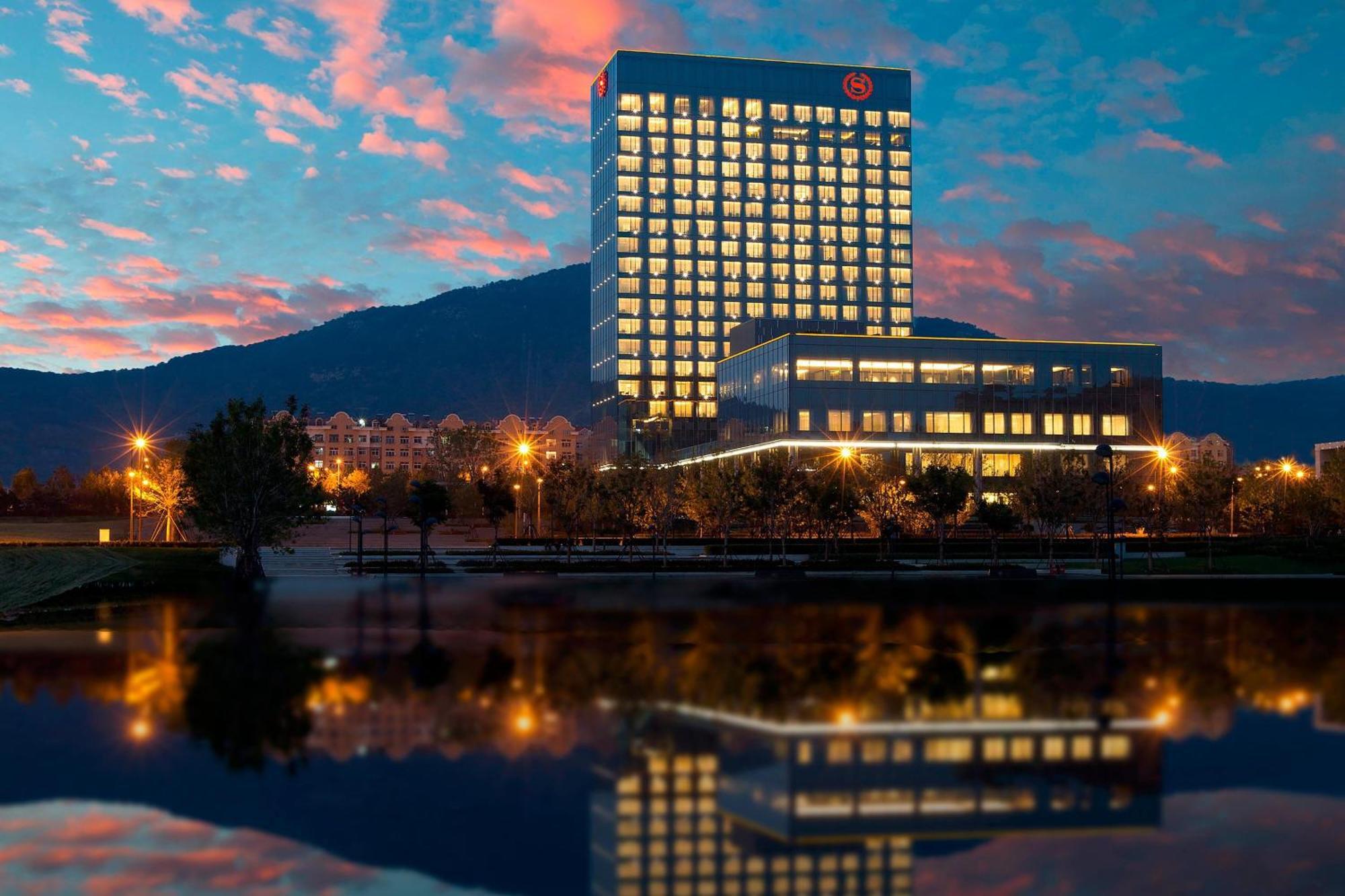Sheraton Qingdao Licang Hotel Buitenkant foto