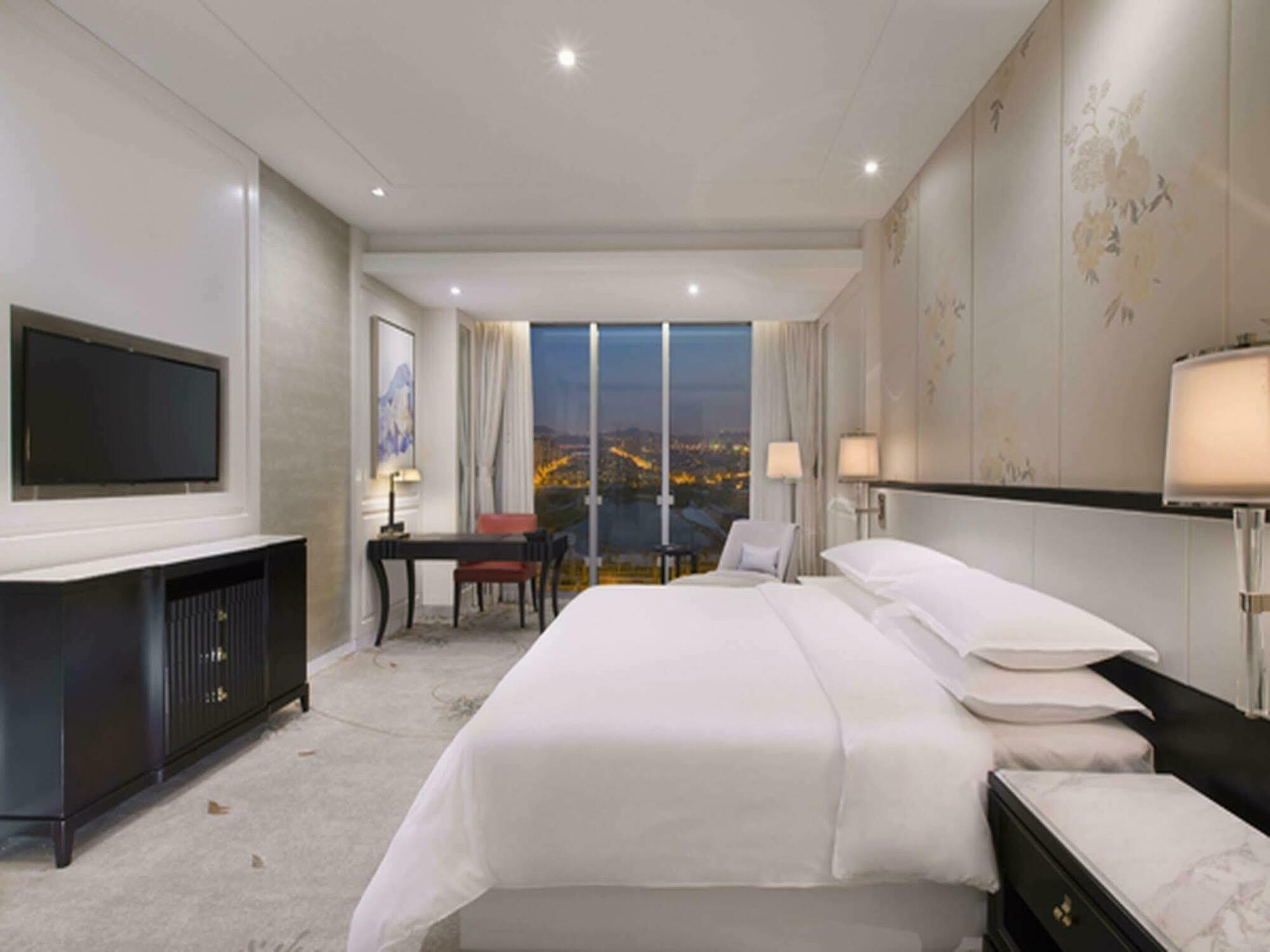 Sheraton Qingdao Licang Hotel Buitenkant foto